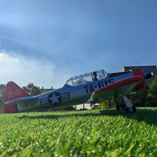 Dynam AT-6 Texan V3 4S RC Warbird rozpätie krídel 1,4 m s 3 klapkami
