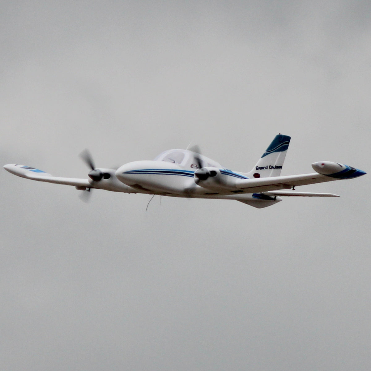 Dynam Cessna 310 Grand Cruiser V2 Blue Twin-Motor RC Scale Airplane 1.3m 51" Wingspan