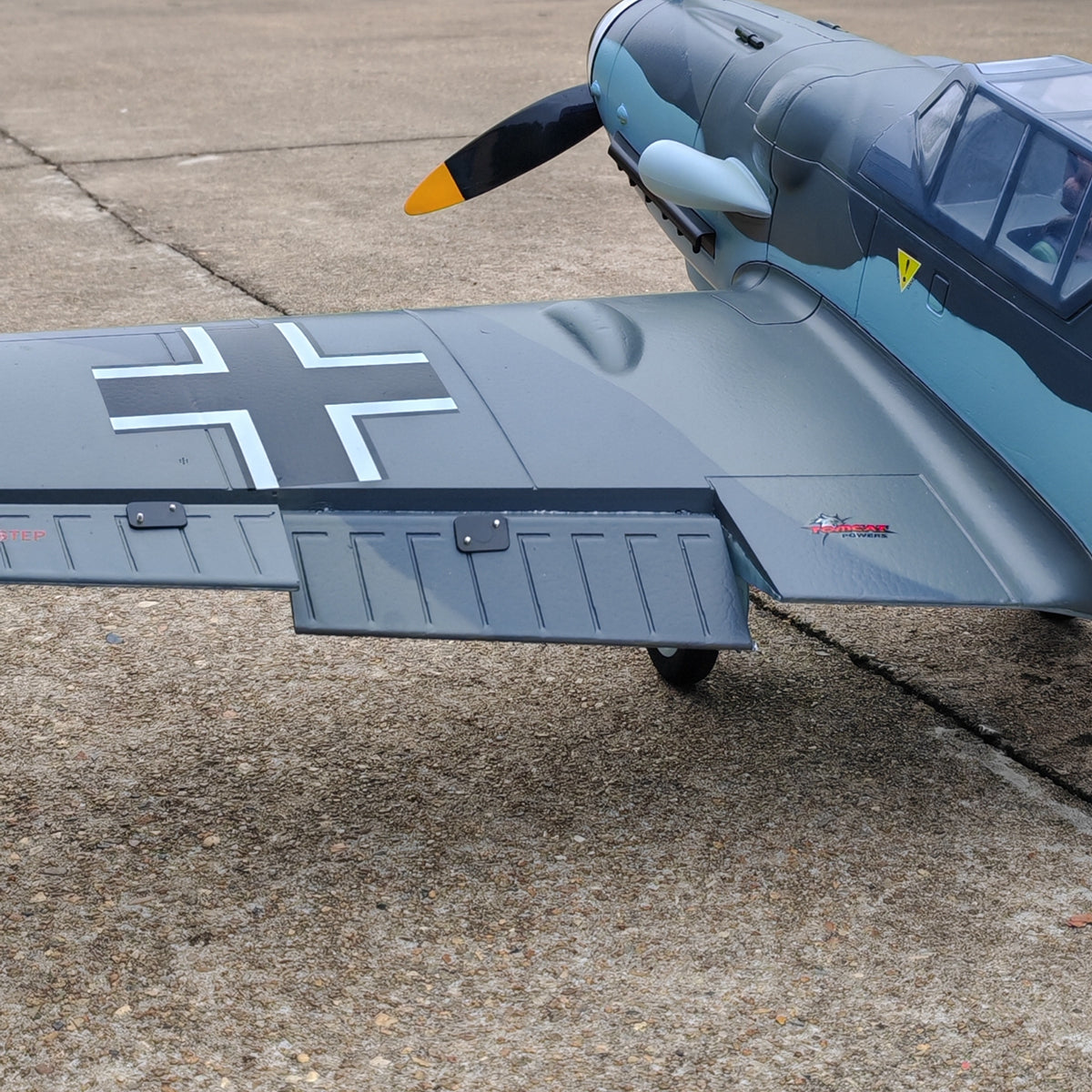 Dynam Messerschmitt BF-109 V2 4S RC Warbird 1.3m w/ Flaps
