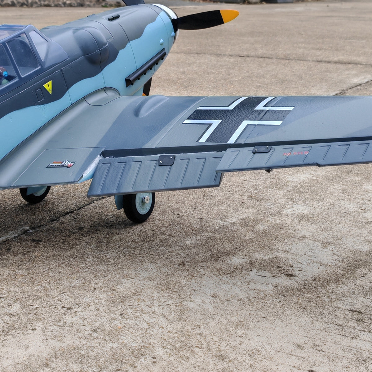 Dynam Messerschmitt BF-109 V2 4S RC Warbird 1.3m w/ Flaps