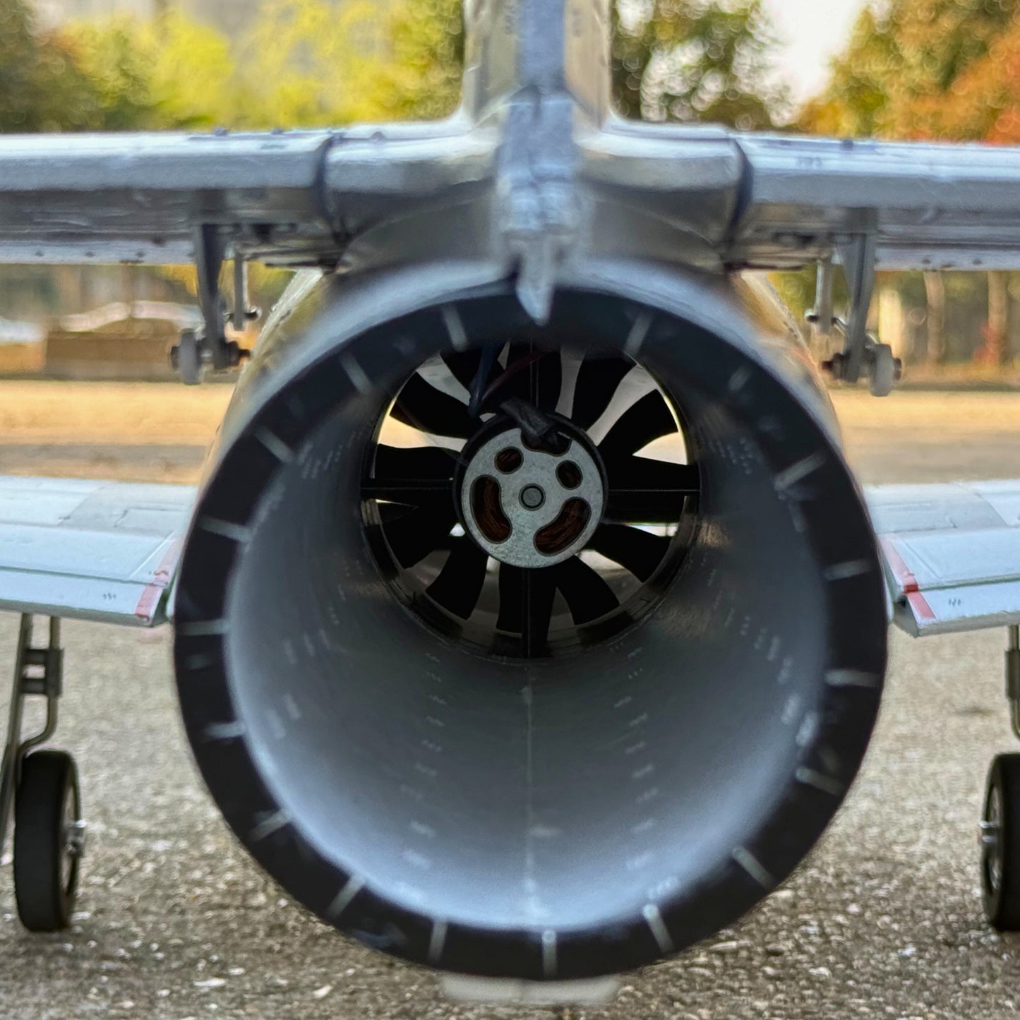 Novinka! Trénerské lietadlo Dynam T-33 Shooting Star F-80 70mm EDF 6S RC