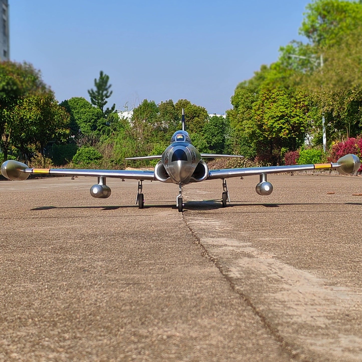 Novinka! Trénerské lietadlo Dynam T-33 Shooting Star F-80 70mm EDF 6S RC