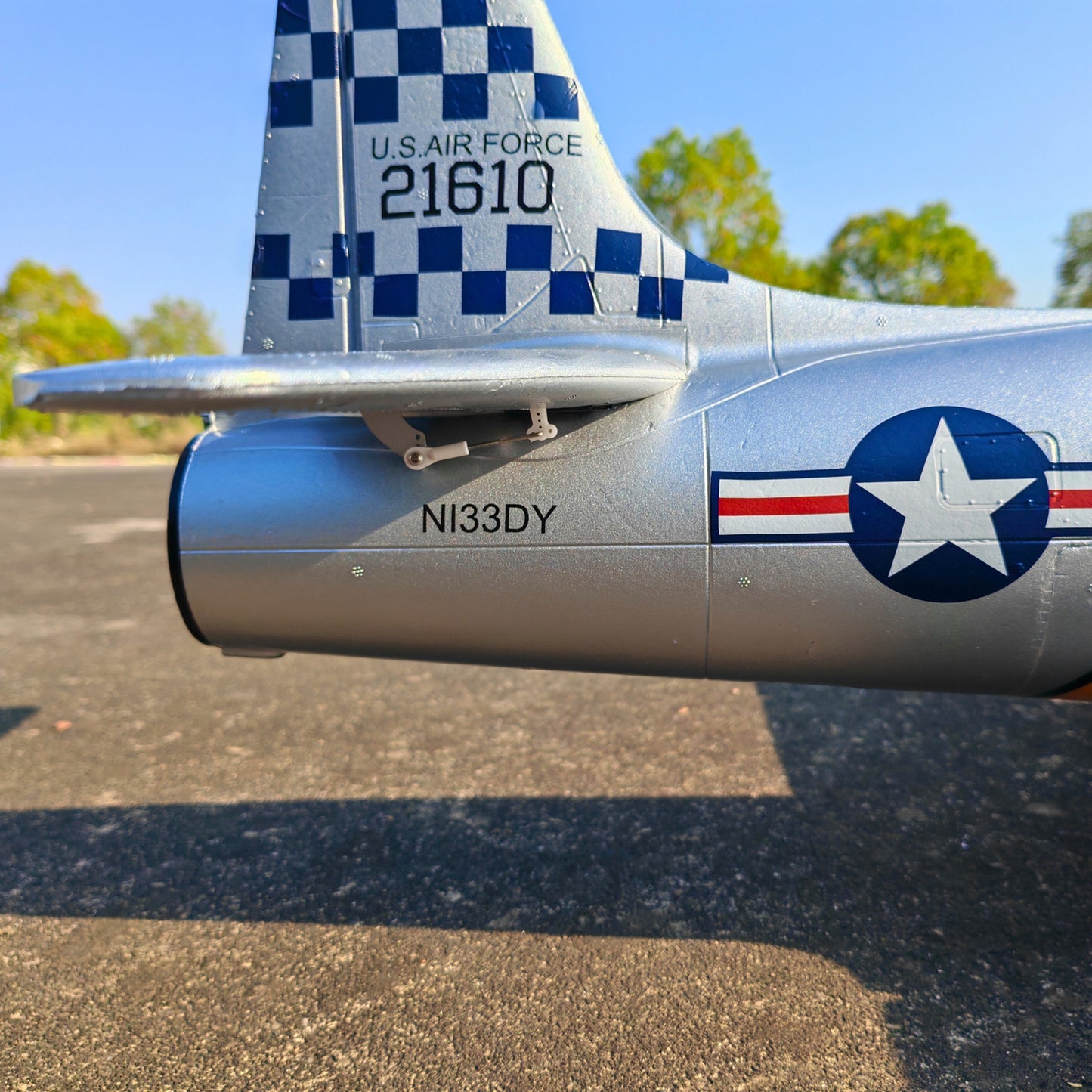 Novinka! Trénerské lietadlo Dynam T-33 Shooting Star F-80 70mm EDF 6S RC