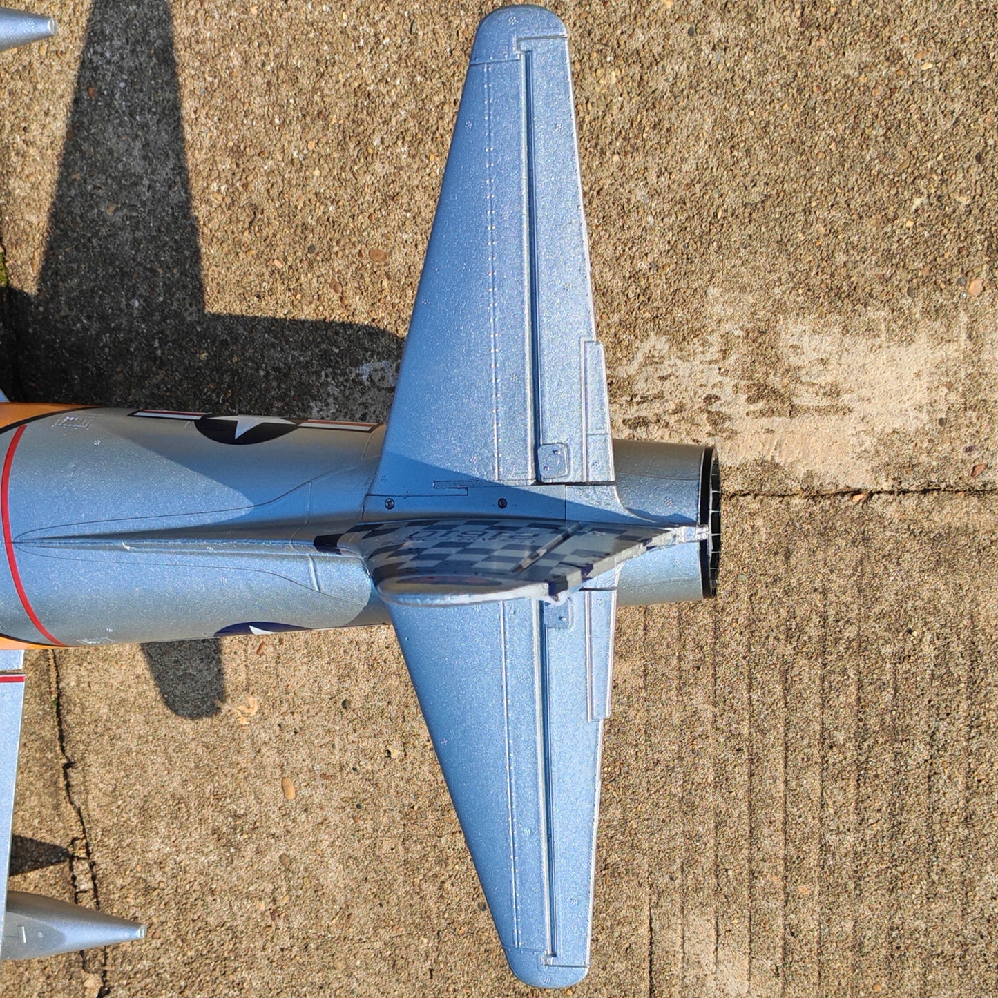 Novinka! Trénerské lietadlo Dynam T-33 Shooting Star F-80 70mm EDF 6S RC