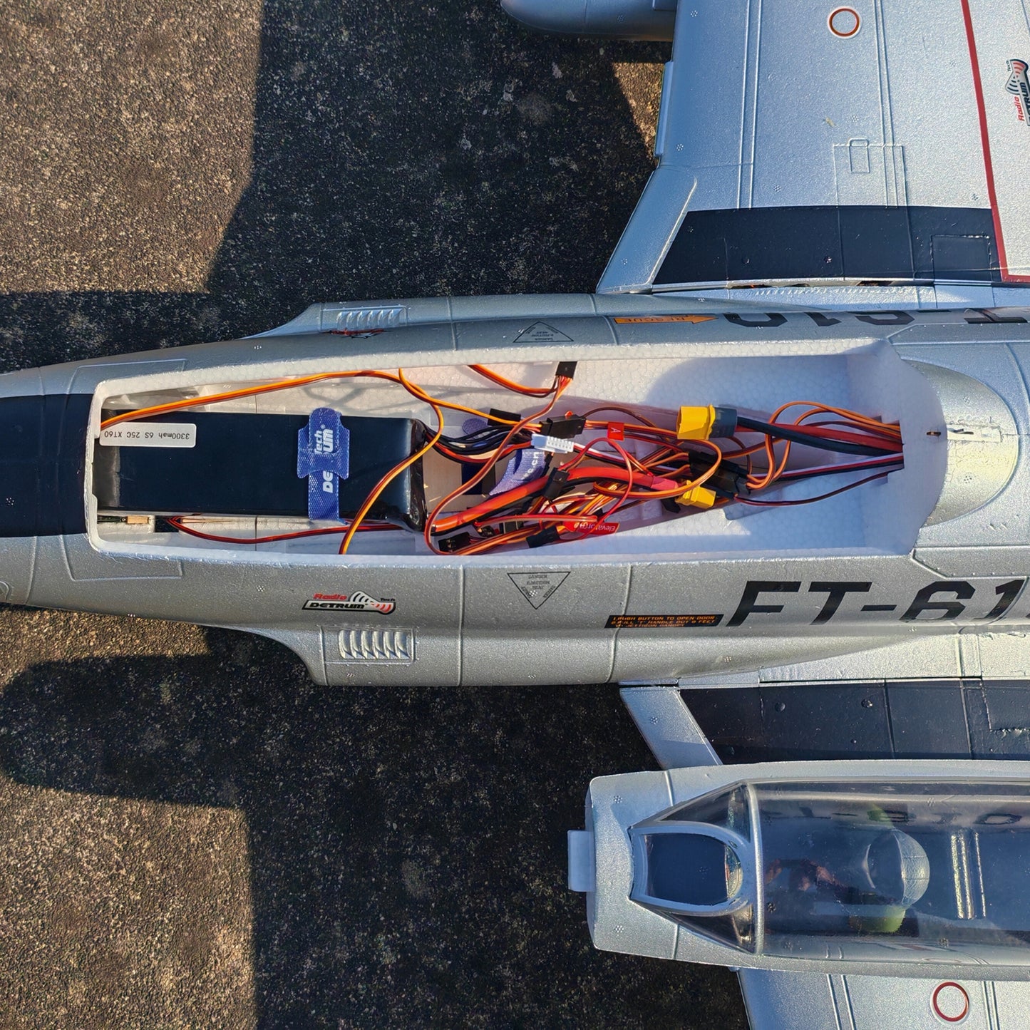 Novinka! Trénerské lietadlo Dynam T-33 Shooting Star F-80 70mm EDF 6S RC