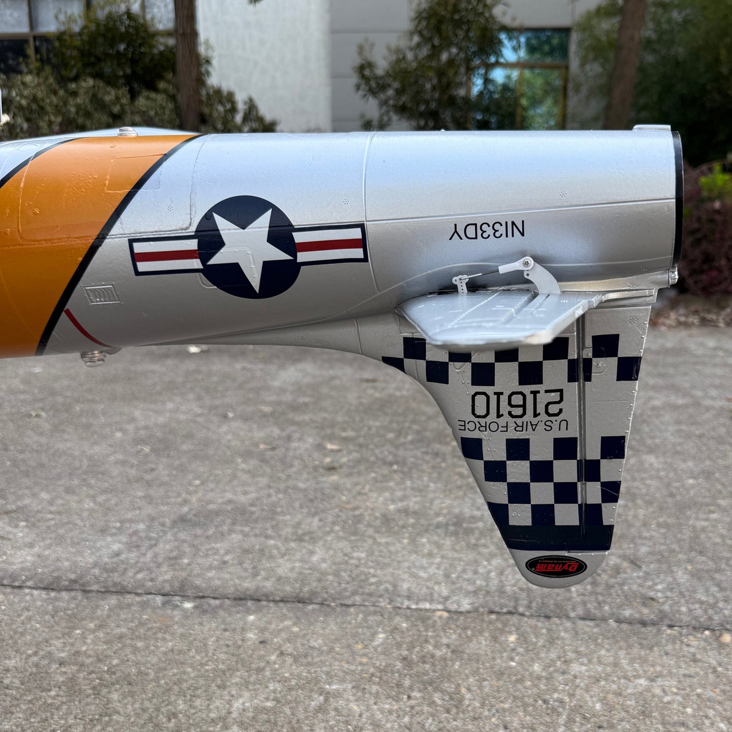 Novinka! Trénerské lietadlo Dynam T-33 Shooting Star F-80 70mm EDF 6S RC