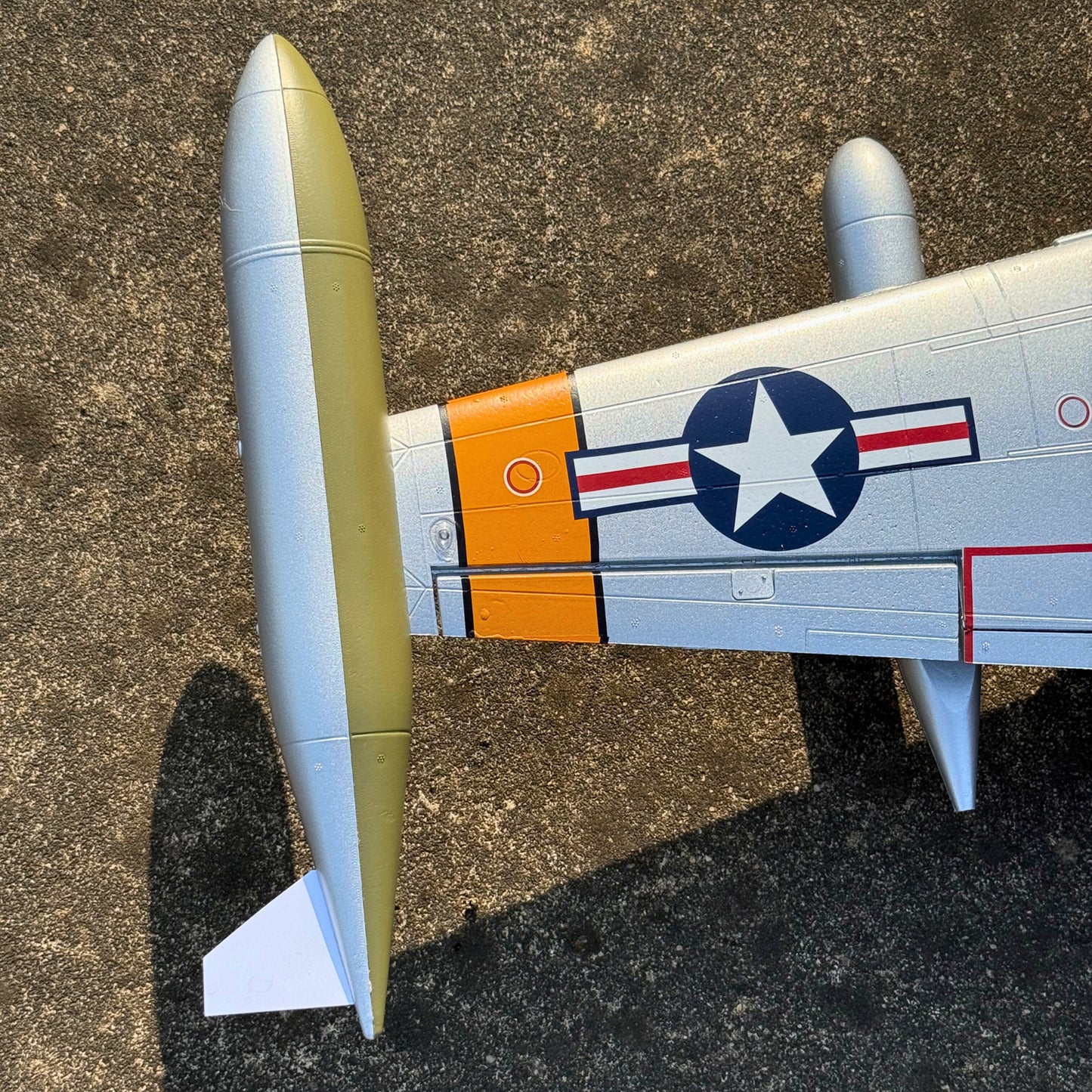 Novinka! Trénerské lietadlo Dynam T-33 Shooting Star F-80 70mm EDF 6S RC