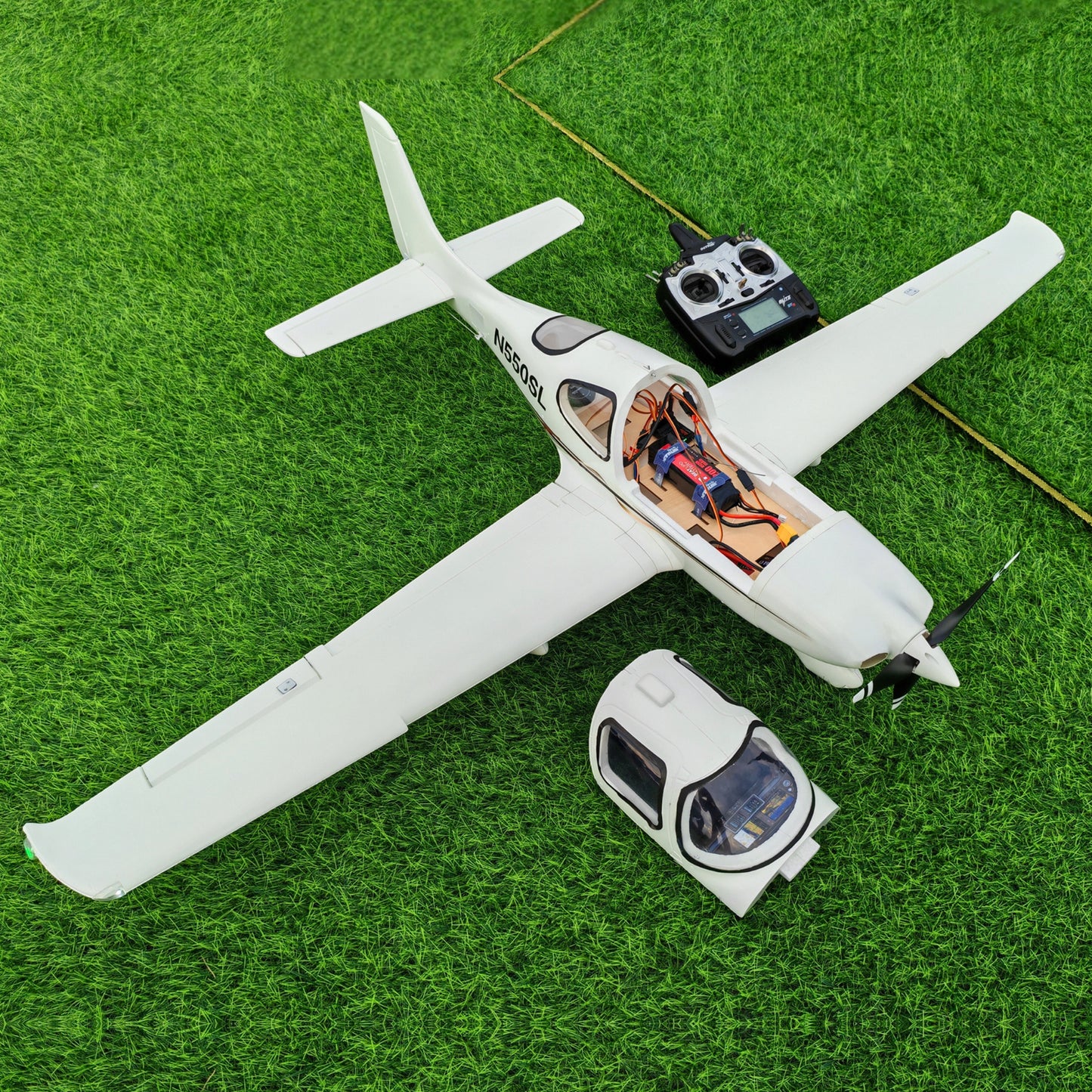 Dynam-Cirrus-SR22-V3-Trainer-3S-4S-White-RC-Scale-Plane-1400mm-Flaps-SRTF-DY8936WT_3