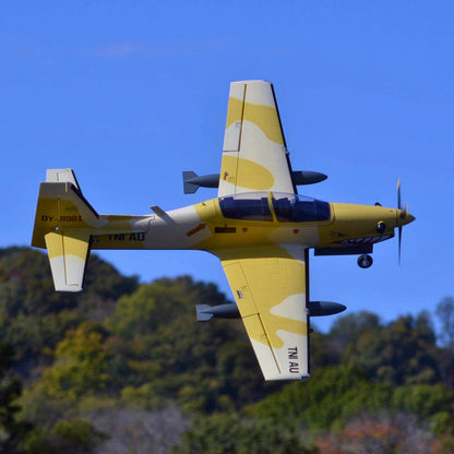 RC lietadlo Dynam EMB-312 Tucano 4S, rozpätie krídel 1,3 m s klapkami