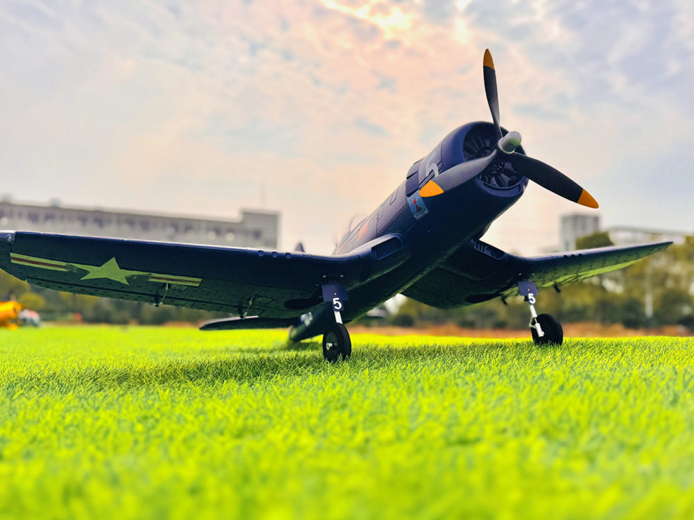 Dynam 1.3m F4U Corsair V2 4S RC Warbird w/ Flaps