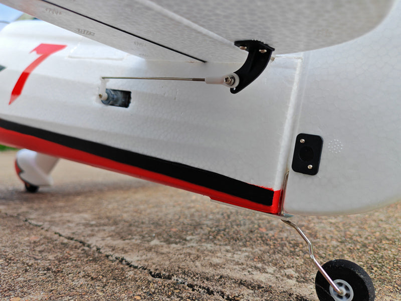 Dynam  1.3m Gee Bee Y V2 4S RC Sport 3D Foam Aerobatic Plane