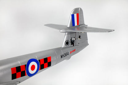Dynam Gloster Meteor F8 V2 Sølv 6S 12-bladet Twin Inrunner 70mm EDF RC Jet med Flaps