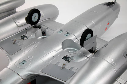 Dynam Gloster Meteor F8 V2 Sølv 6S 12-bladet Twin Inrunner 70mm EDF RC Jet med Flaps