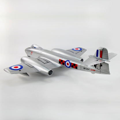 Dynam Gloster Meteor F8 V2 Sølv 6S 12-bladet Twin Inrunner 70mm EDF RC Jet med Flaps