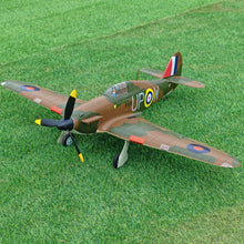 Dynam Hawker Hurricane V3 4S RC Warbird 1,25 m vingefang med flaps