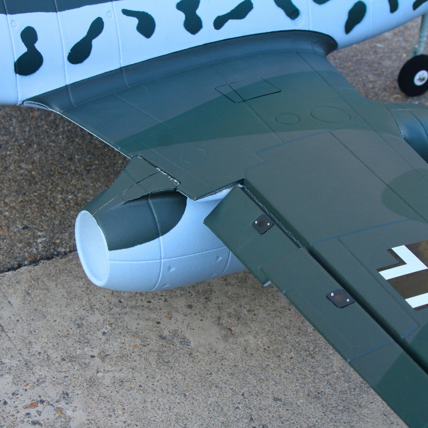 Dynam Messerschmitt Me-262 V3 6S 12-Blade Twin 70mm EDF Jet 1.5m w/ Flaps