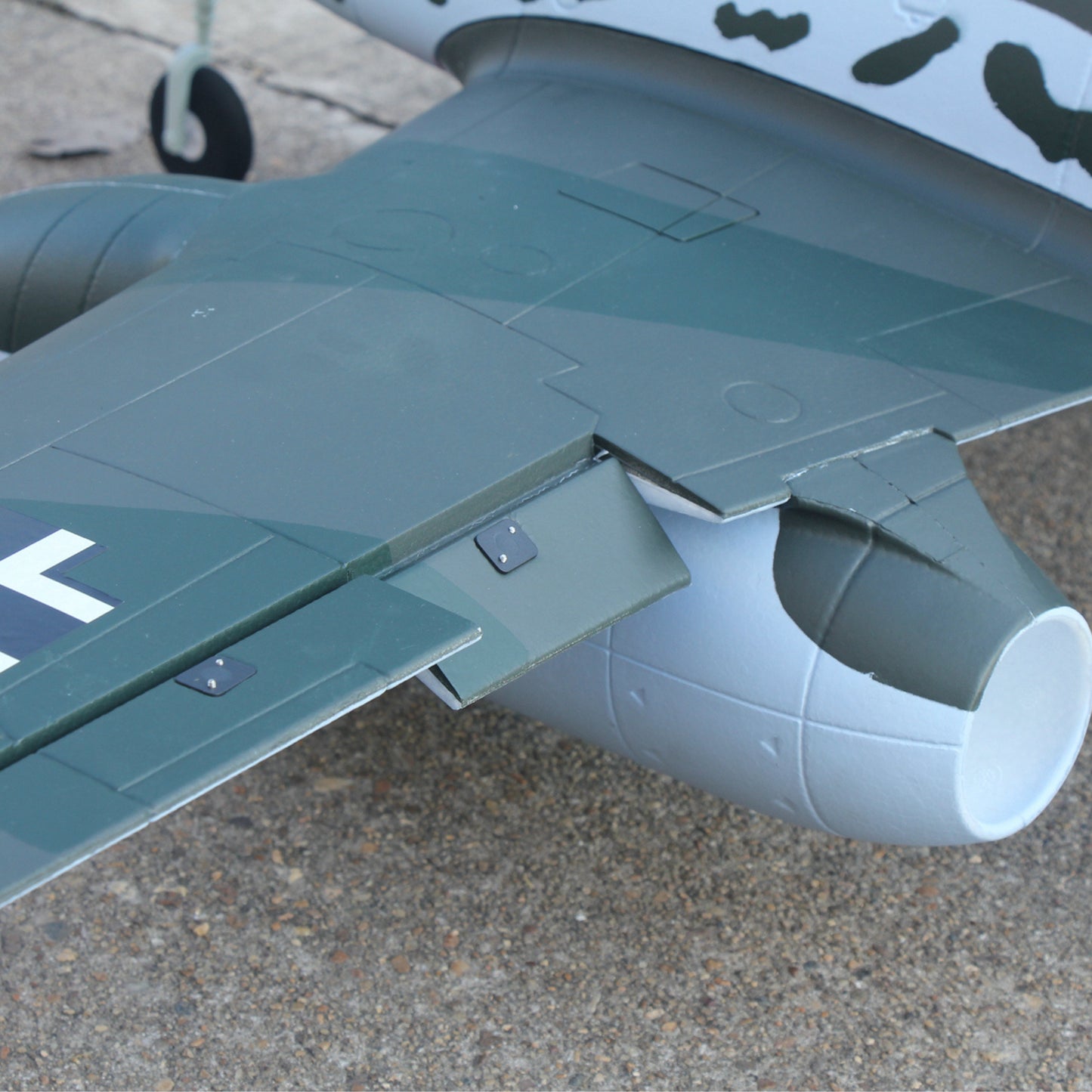 Dynam Messerschmitt Me-262 V3 6S 12-Blade Twin 70mm EDF Jet 1.5m w/ Flaps