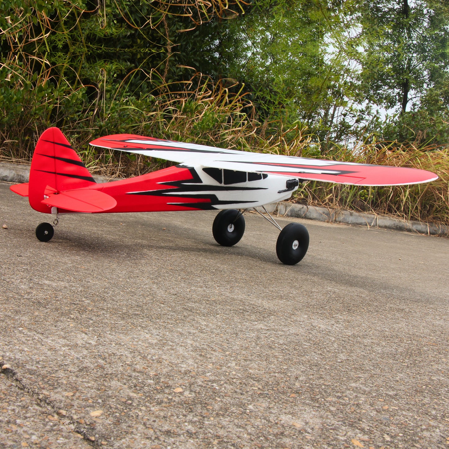 Dynam Primo RC Starter Trainer Rød STOL Bigfoot 4S 1,5m Vingefang med Flaps