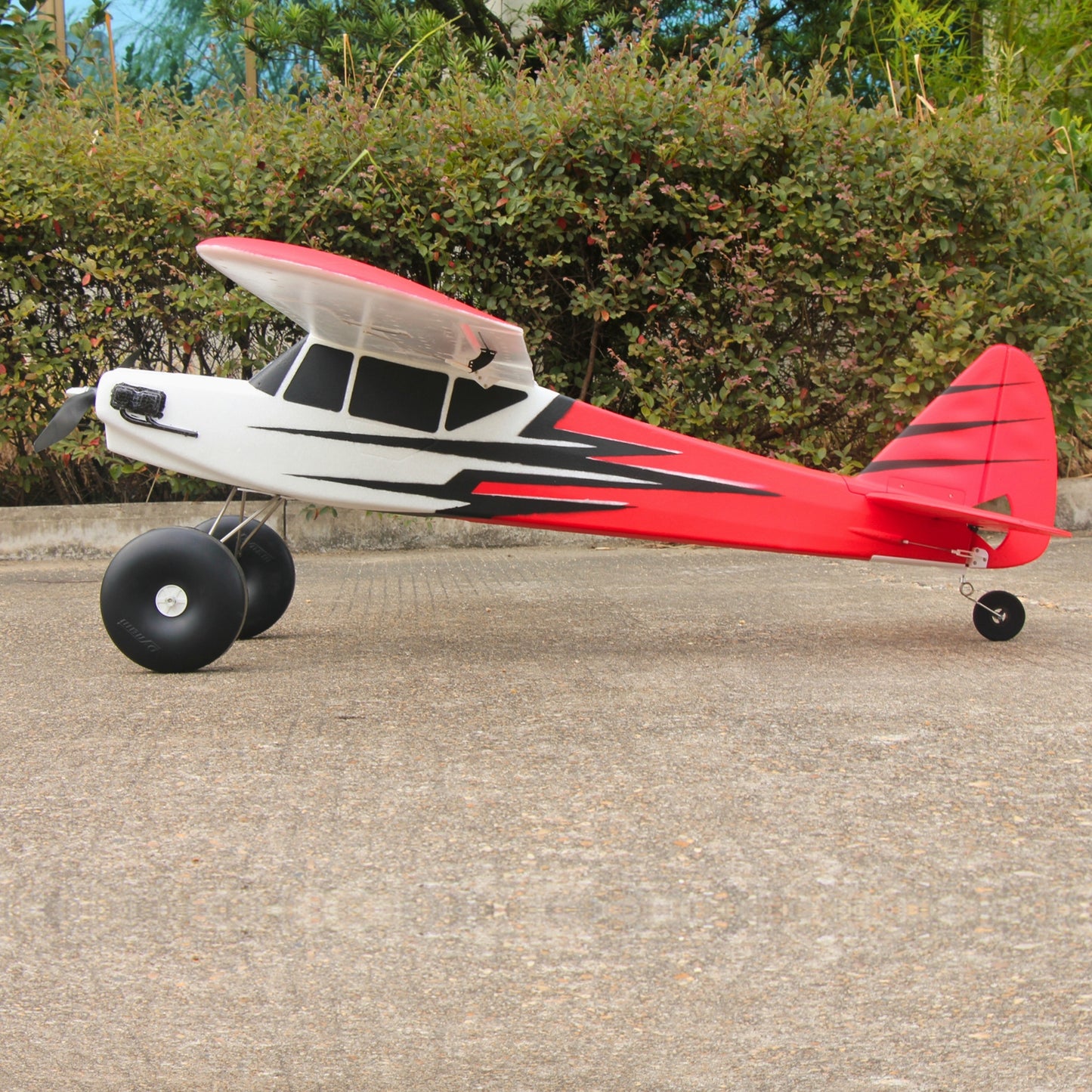 Dynam Primo RC Starter Trainer Rød STOL Bigfoot 4S 1,5m Vingefang med Flaps