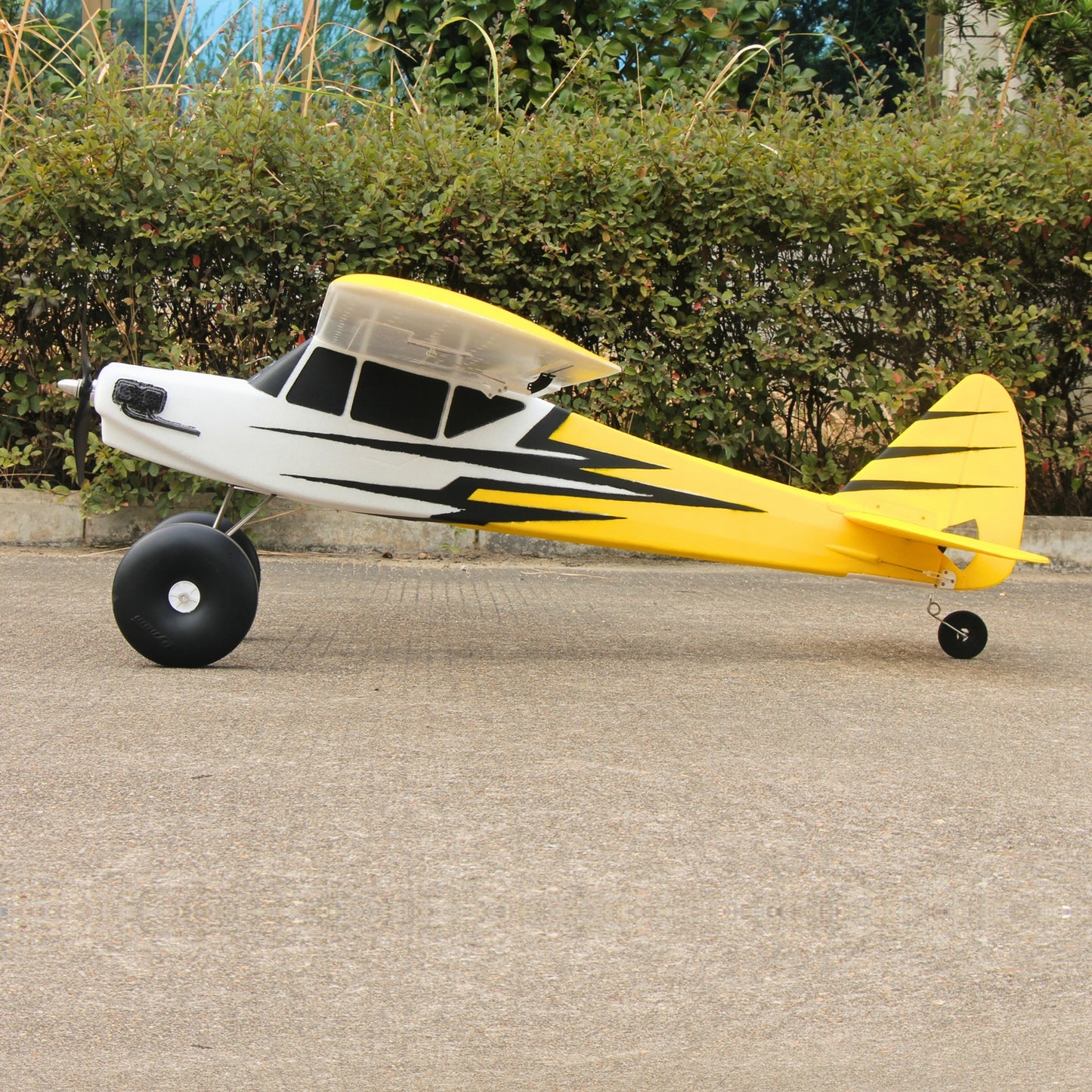Dynam-Primo-Radio-Controlled-Beginner-Trainer-Yellow-STOL-Bigfoot-4S-1450mm-Flaps-DY8971YL-SRTF_2