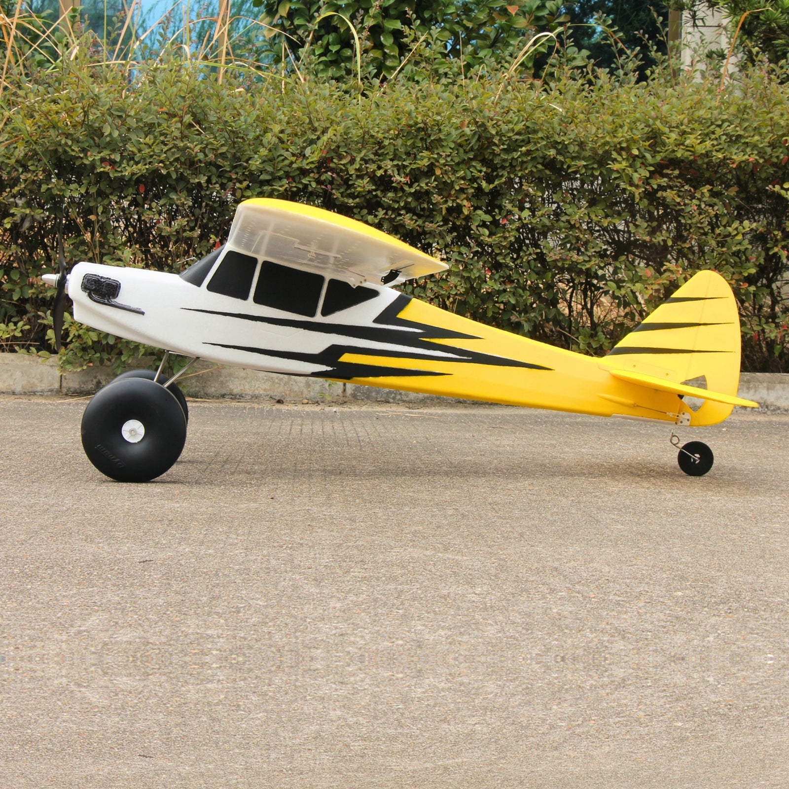 Dynam-Primo-Radio-Controlled-Beginner-Trainer-Yellow-STOL-Bigfoot-4S-1450mm-Flaps-DY8971YL-SRTF_2