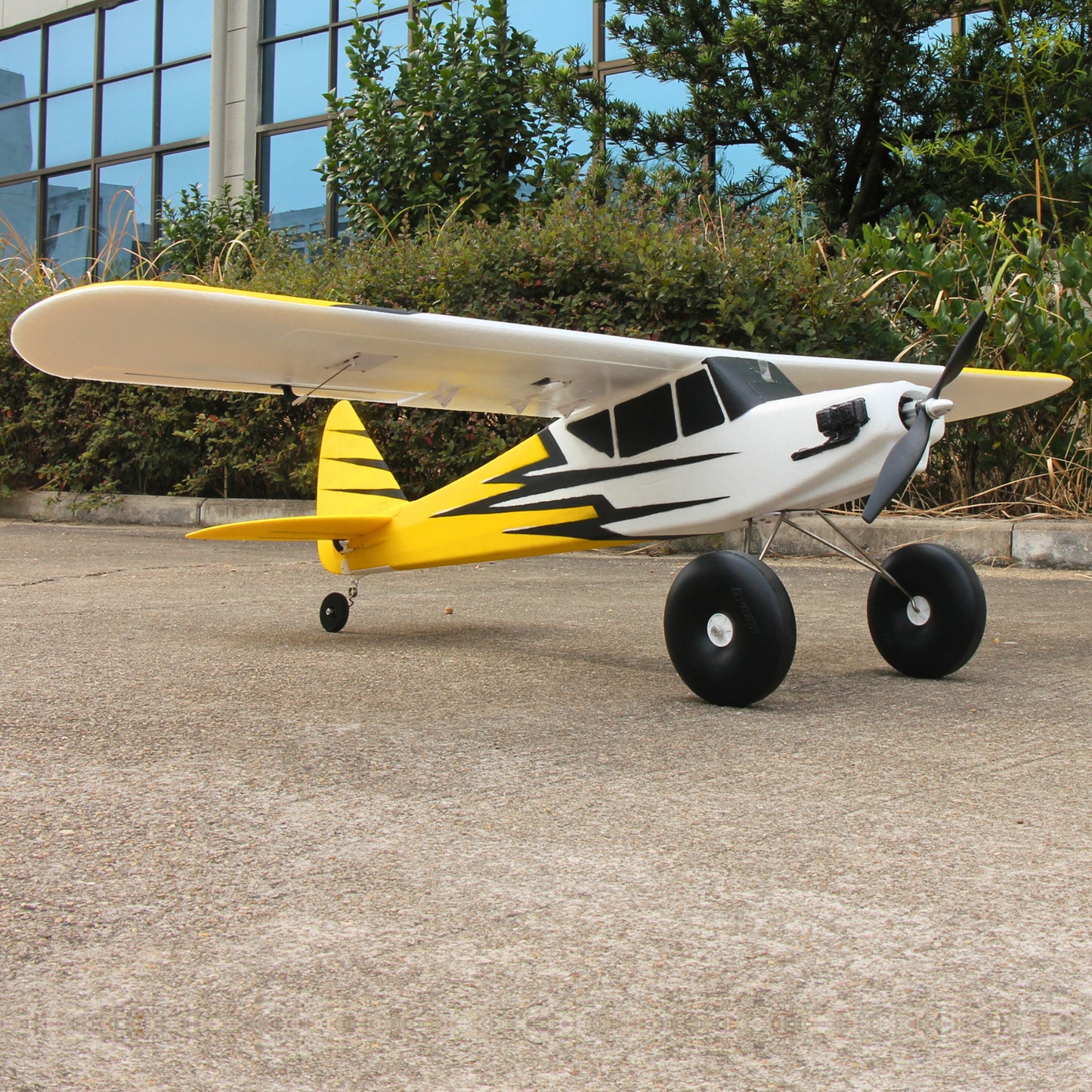 Dynam-Primo-Radio-Controlled-Beginner-Trainer-Yellow-STOL-Bigfoot-4S-1450mm-Flaps-DY8971YL-SRTF_7