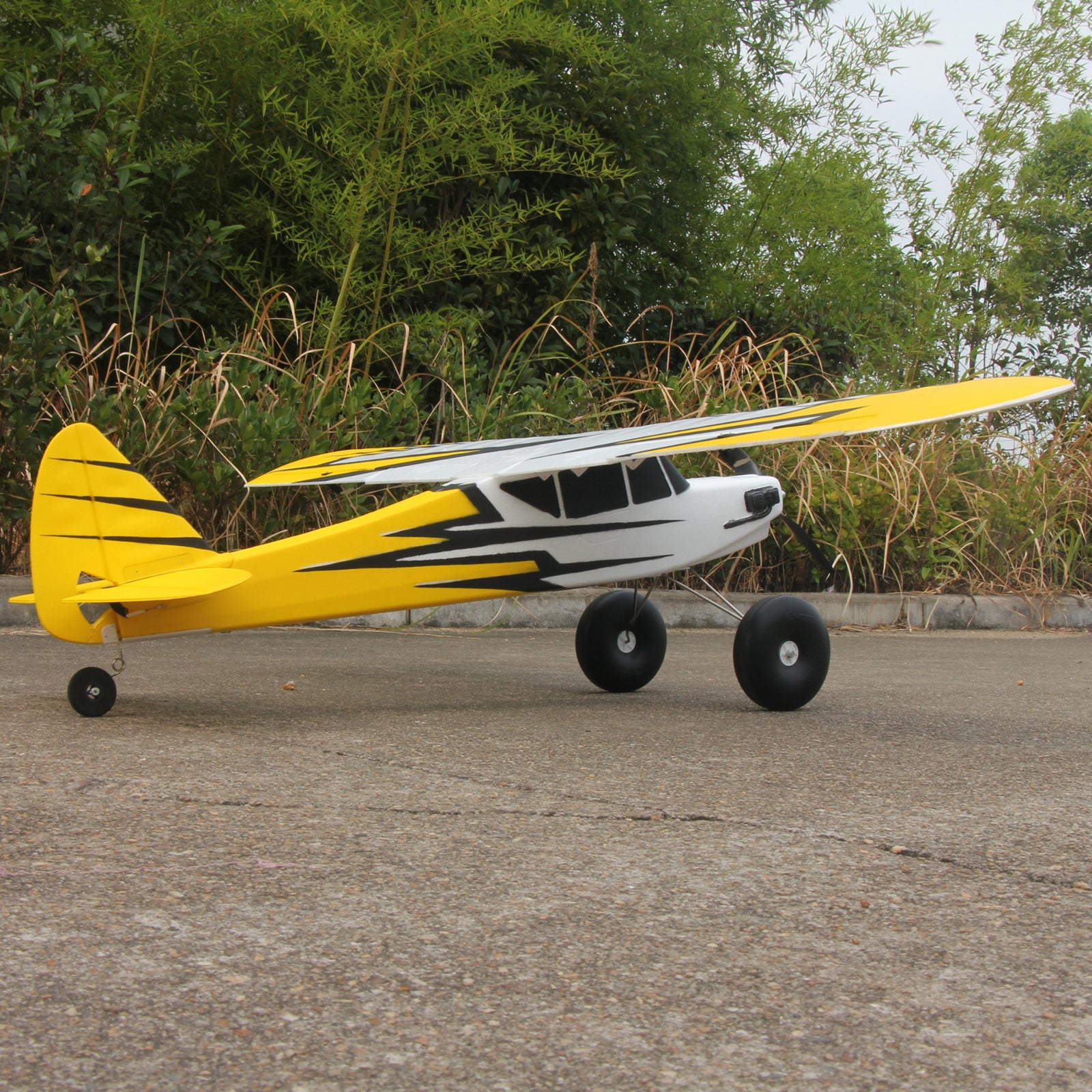 Dynam-Primo-Radio-Controlled-Beginner-Trainer-Yellow-STOL-Bigfoot-4S-1450mm-Flaps-DY8971YL-SRTF_9