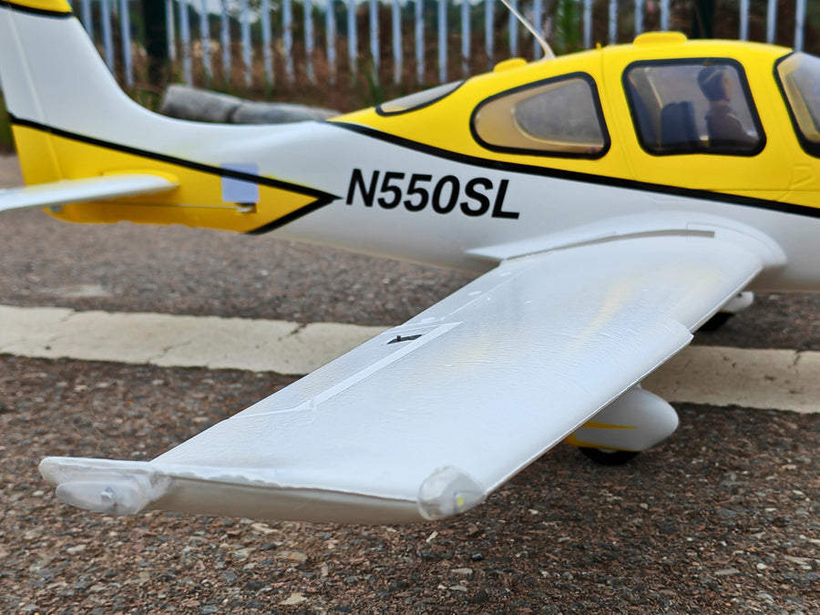 Dynam Cirrus SR22 V3 Trainer 3S/4S Yellow RC Scale Aircraft 1.4m Wingspan