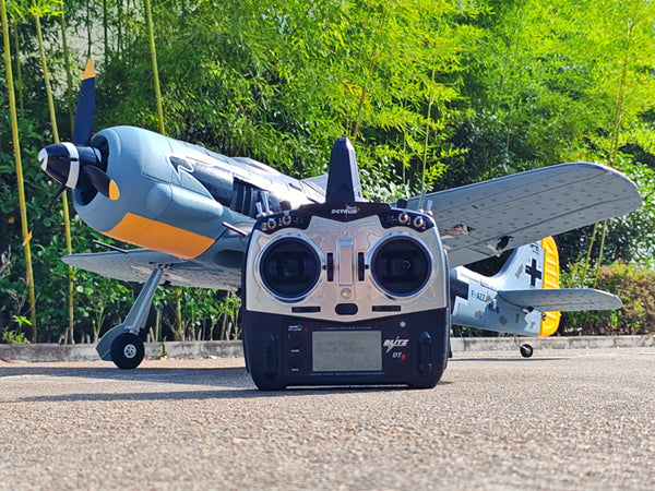 Dynam 1.3m Focke Wulf FW-190 V3 4S RC Warbird w/ Flaps