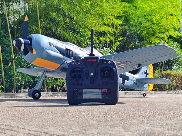 Dynam 1.3m Focke Wulf FW-190 V3 4S RC Warbird w/ Flaps