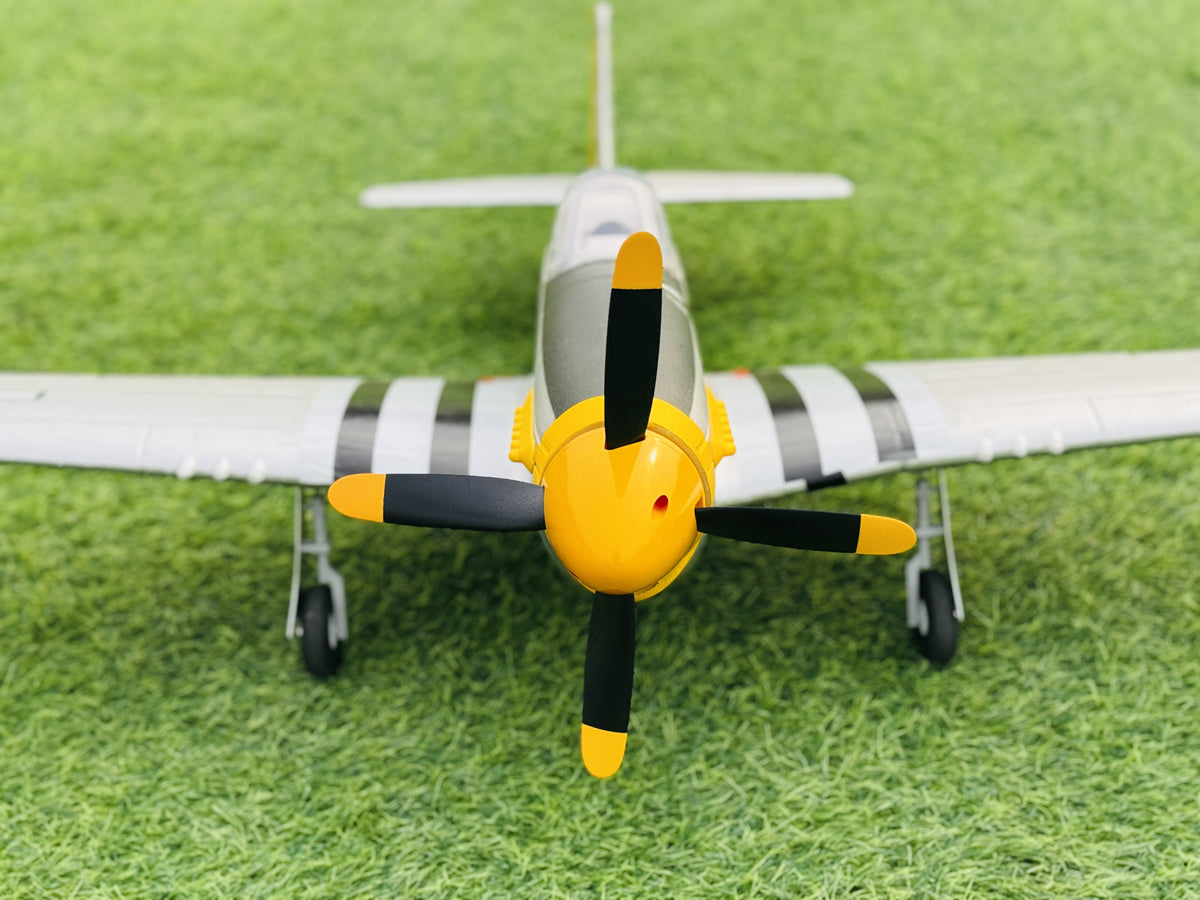 Dynam P-51 Mustang V2 Silver RC Warbird 1.2m Wingspan