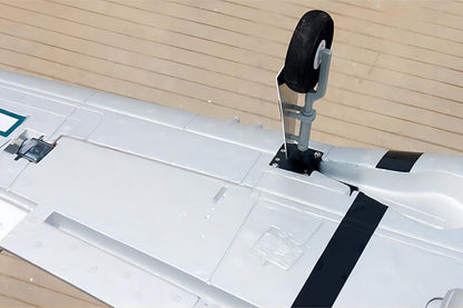 Dynam P-51 Mustang V2 Silver RC Warbird 1.2m Wingspan