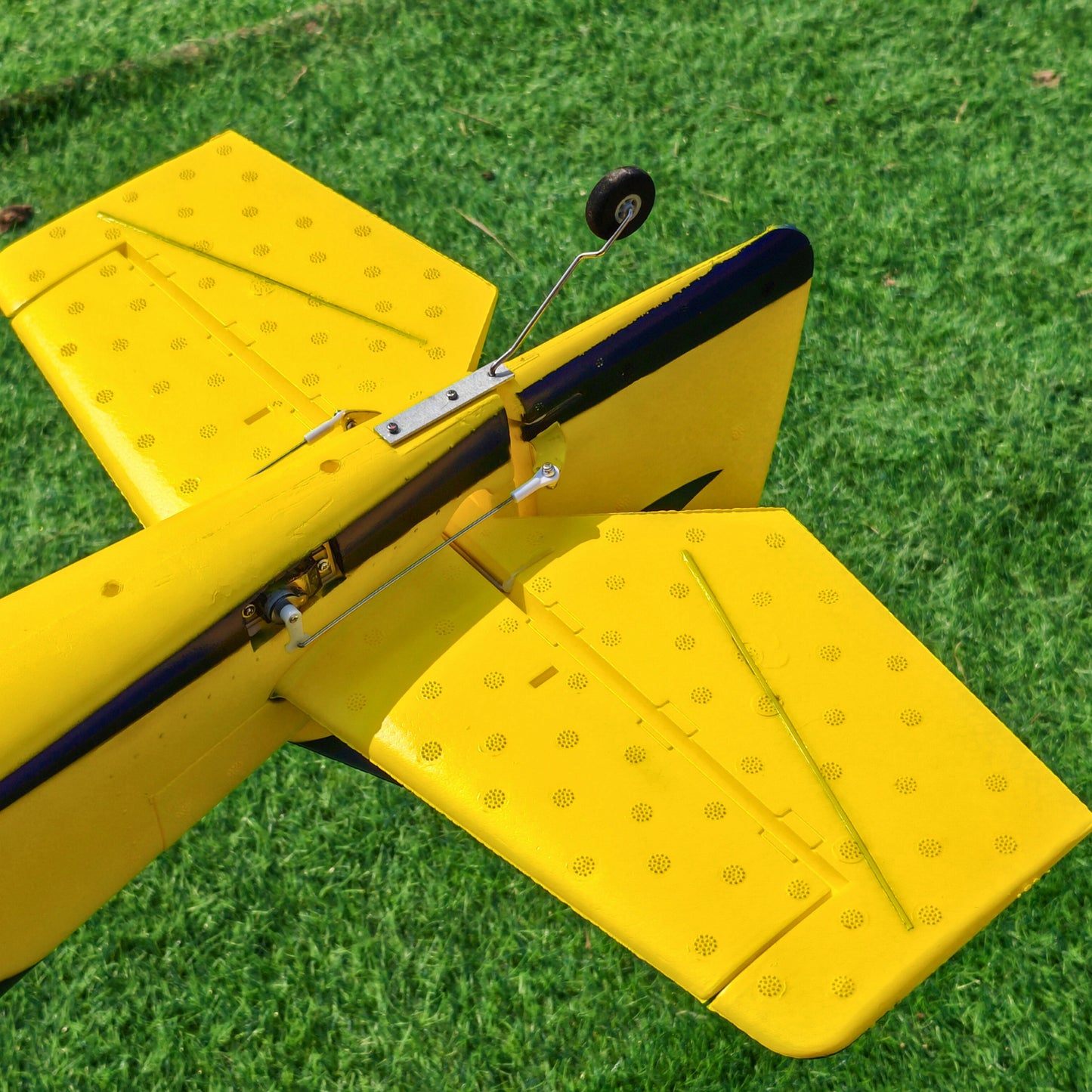 Dynam 1.2m 3D Sport Sukhoi SU-26M V2 Blue 4S Aerobatic RC Plane
