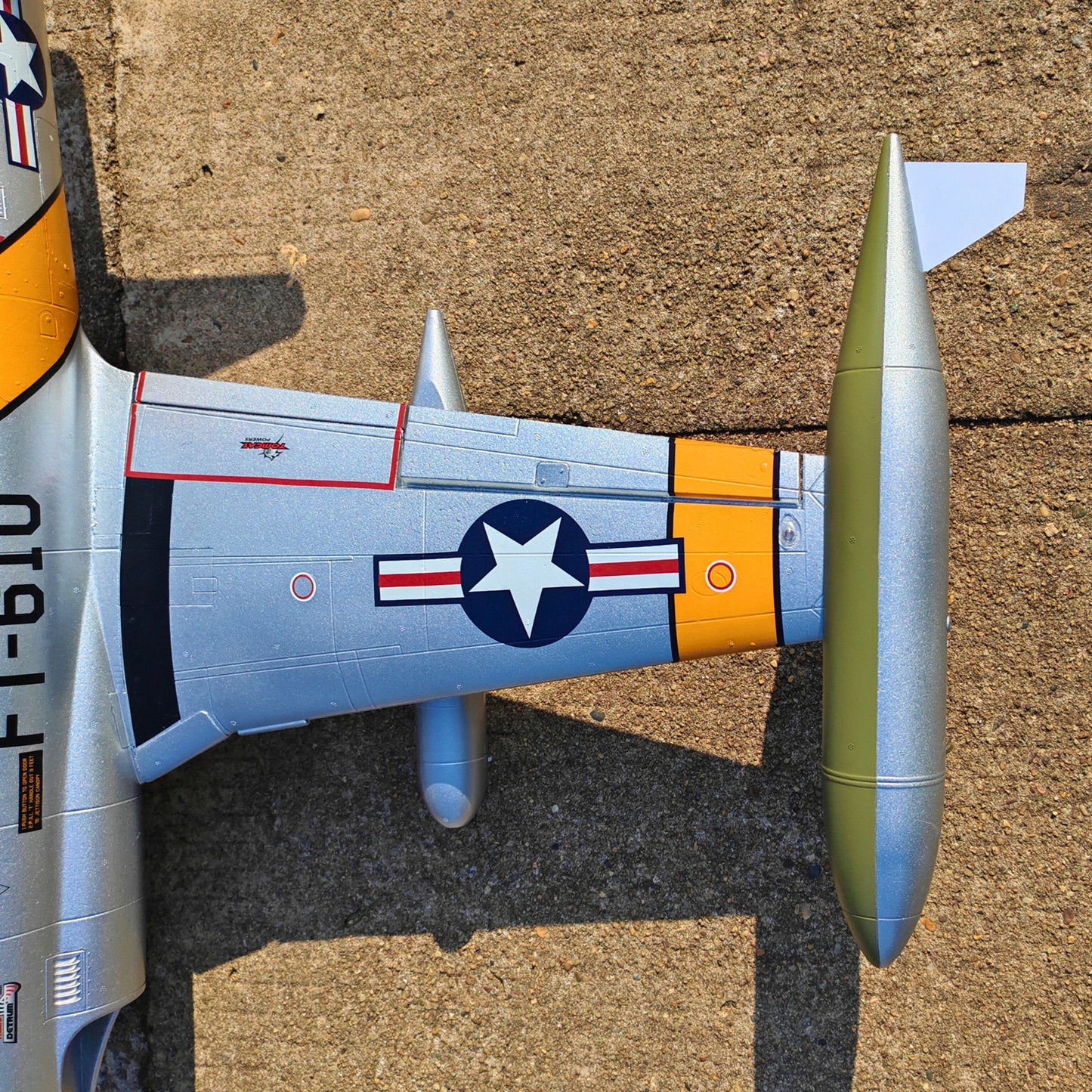 Dynam  RC Jet Trainer T-33 Shooting Star 6S 12-Blade 70mm EDF