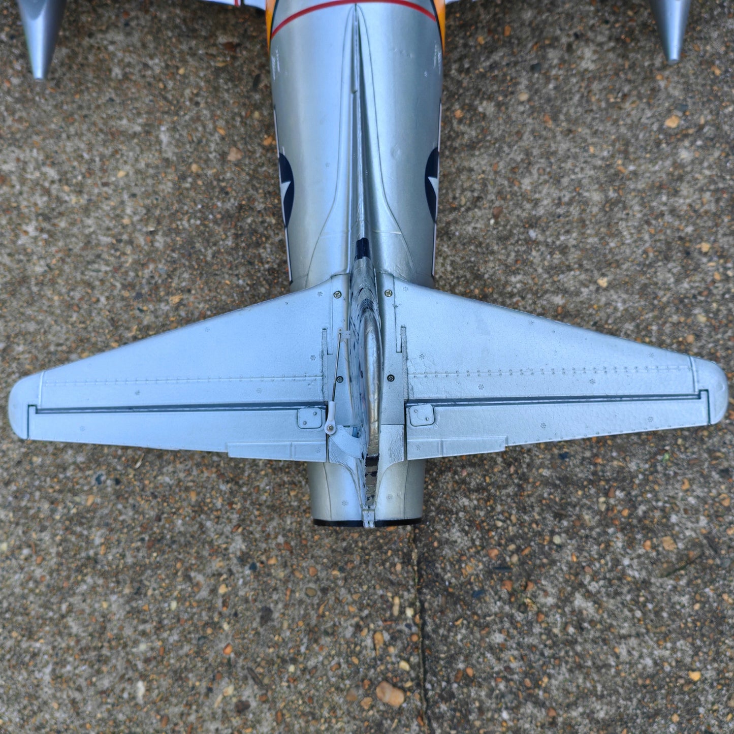 Dynam  RC Jet Trainer T-33 Shooting Star 6S 12-Blade 70mm EDF