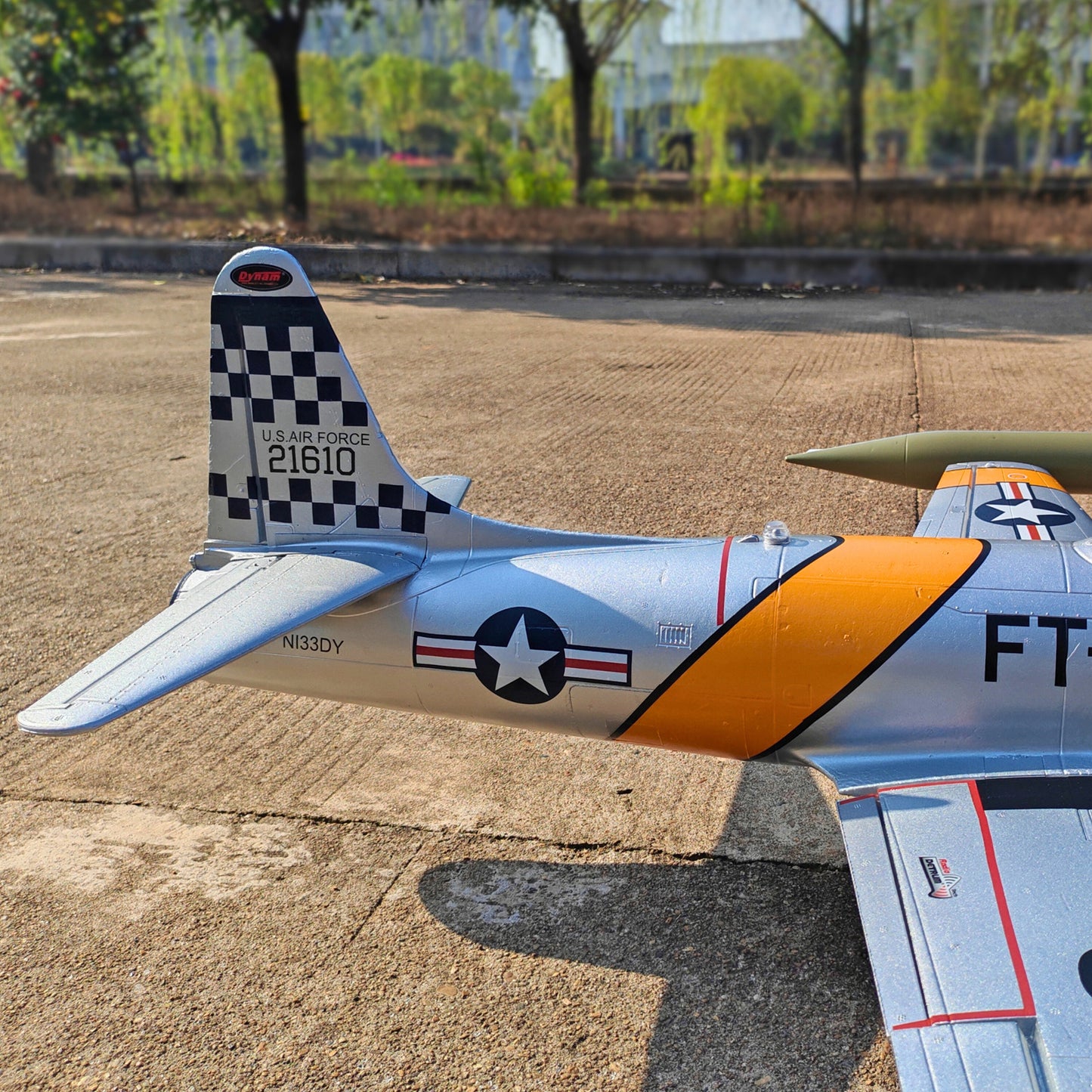 Dynam  RC Jet Trainer T-33 Shooting Star 6S 12-Blade 70mm EDF