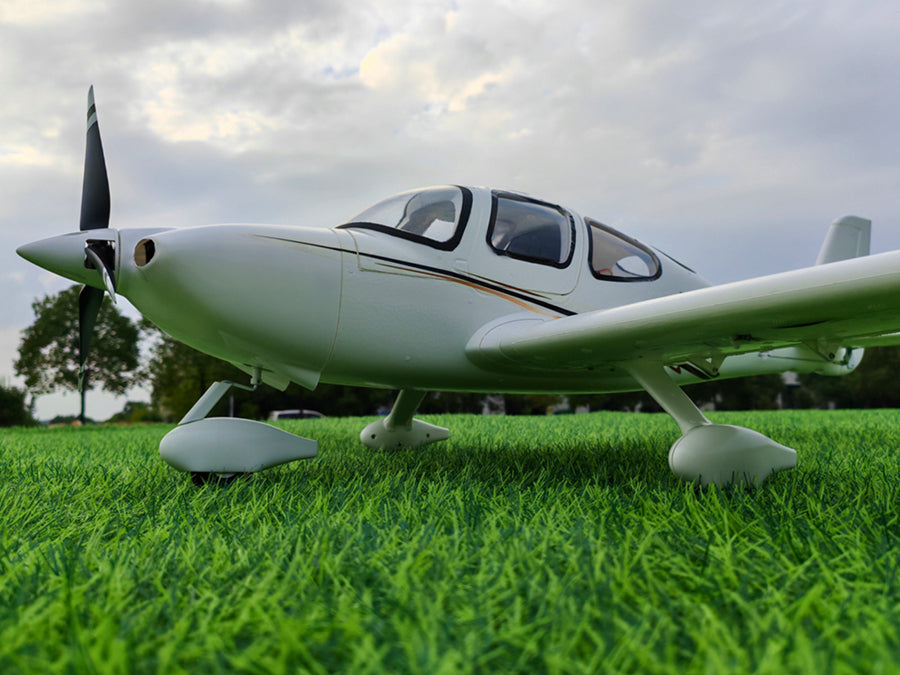 Dynam Cirrus SR22 V3 White Trainer 3S/4S  RC Scale Aircraft 1.4m